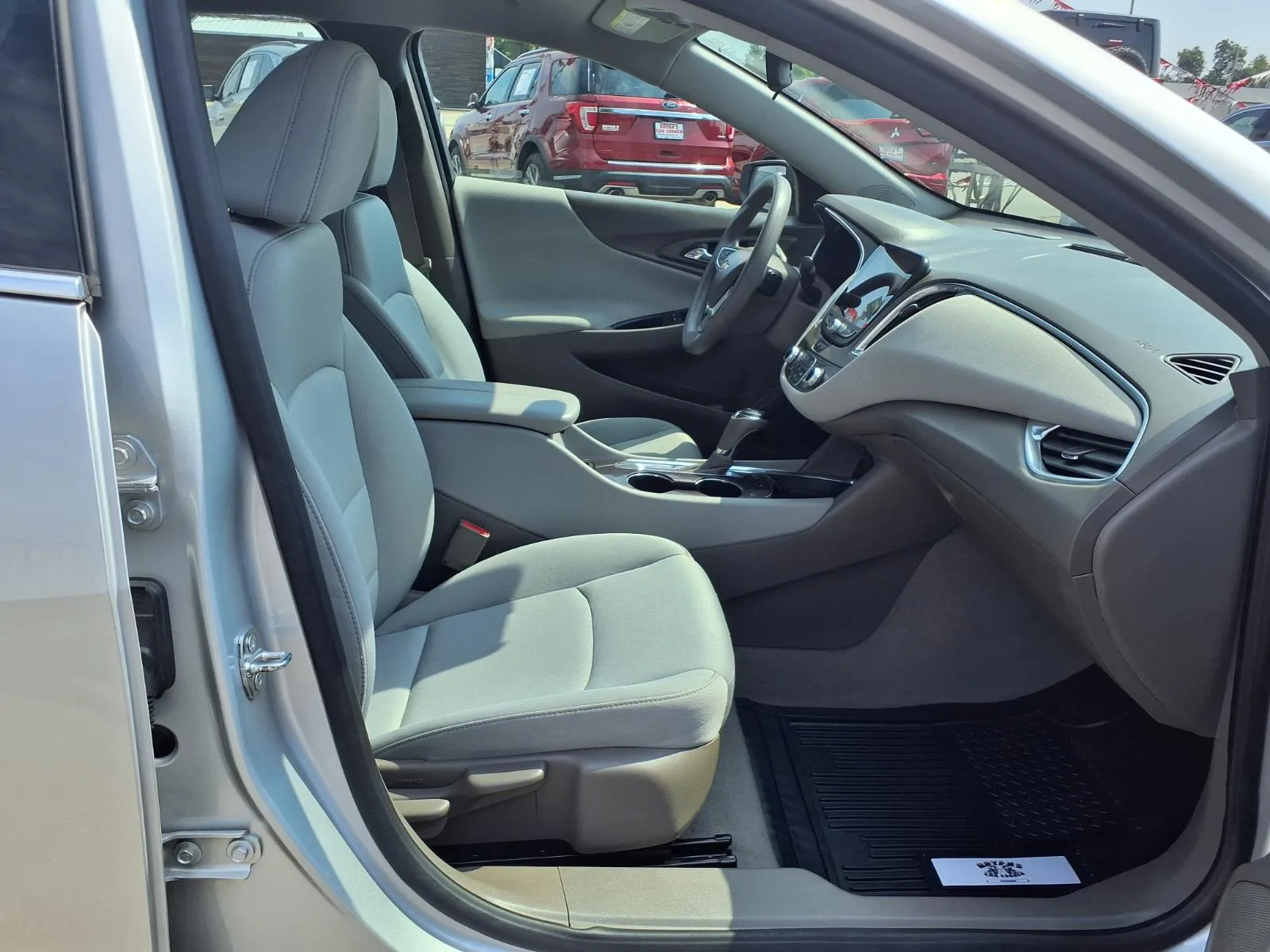 Chevrolet Malibu photo 14