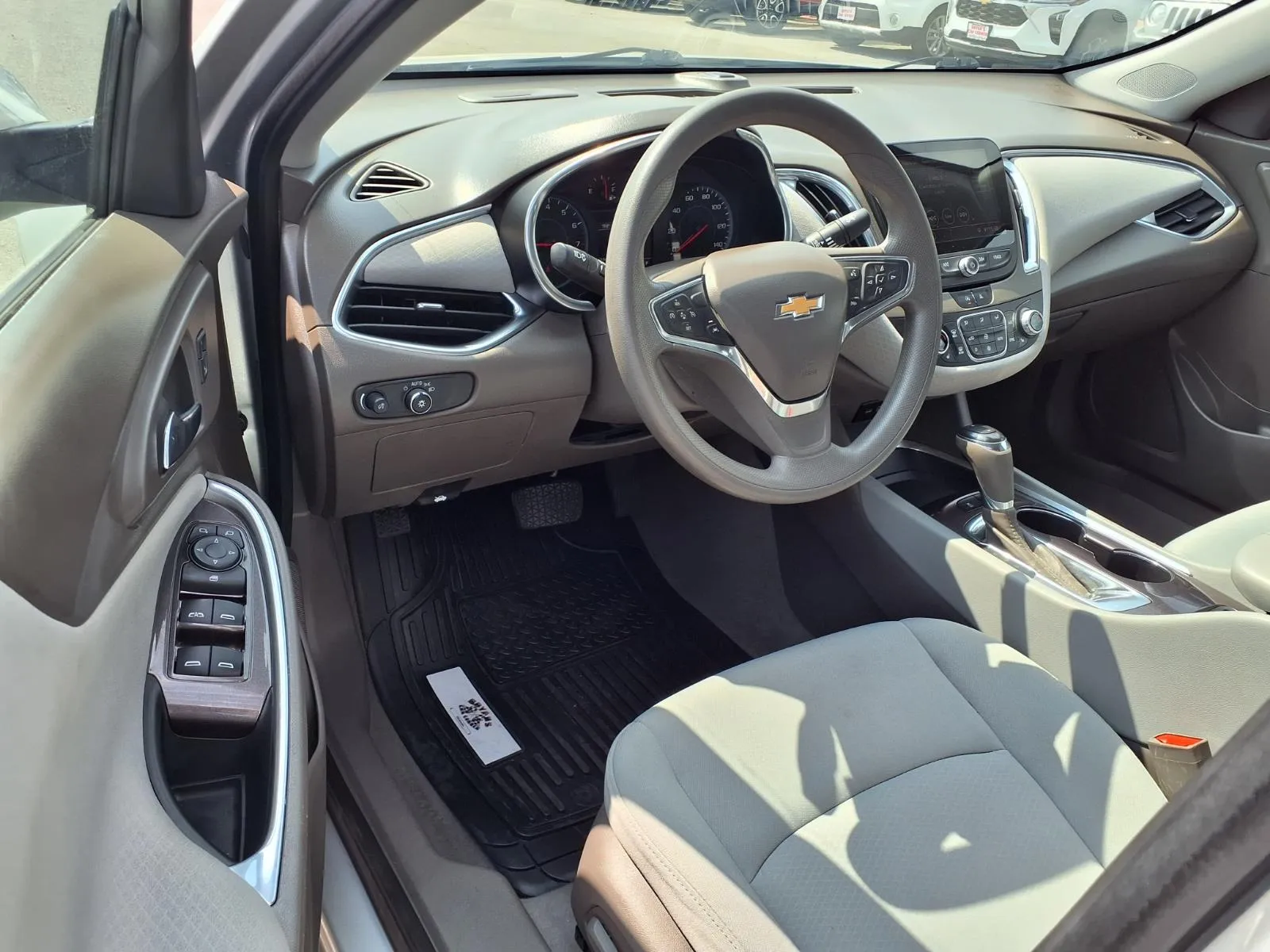 Chevrolet Malibu photo 5