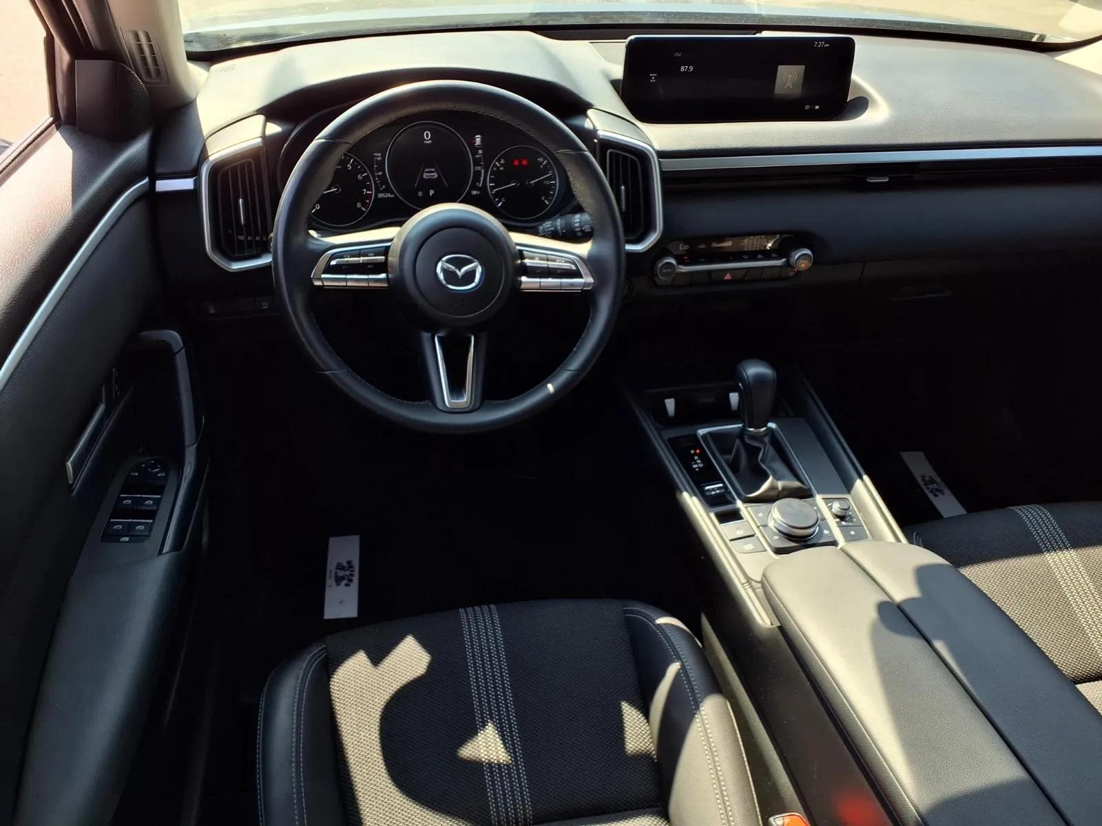 Mazda CX-50 photo 12