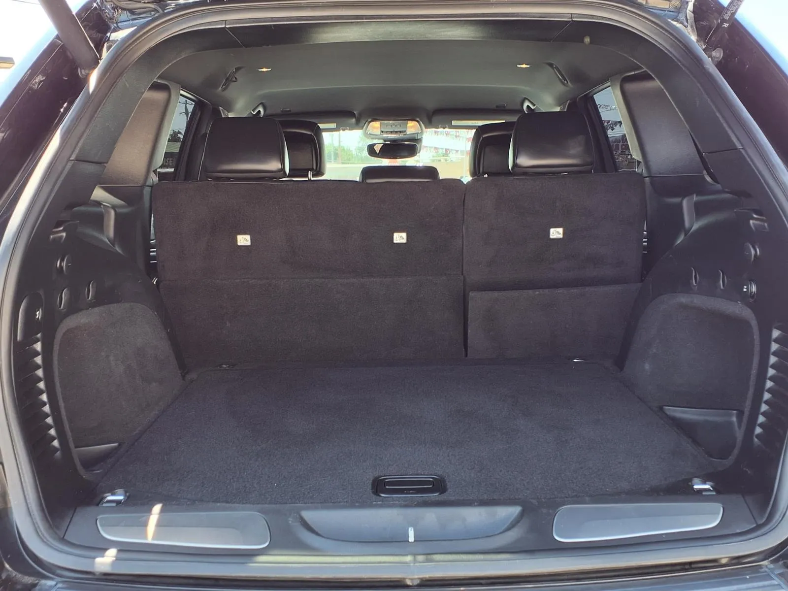 Jeep Grand Cherokee photo 19