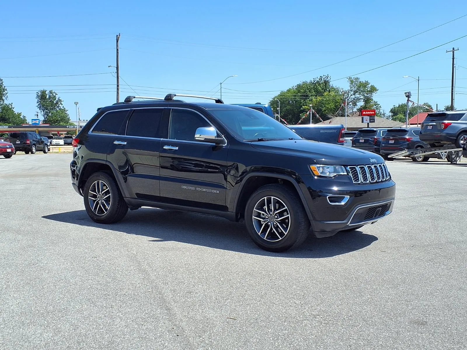 Jeep Grand Cherokee photo 23