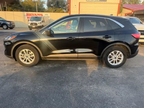 Photos of 2022 FORD ESCAPE SE for sale in Chickasha, OK at Bryan's Car Corner Chickasha