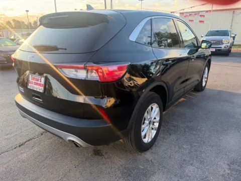 More photos of 2022 FORD ESCAPE SE at Bryan's Car Corner Chickasha, OK