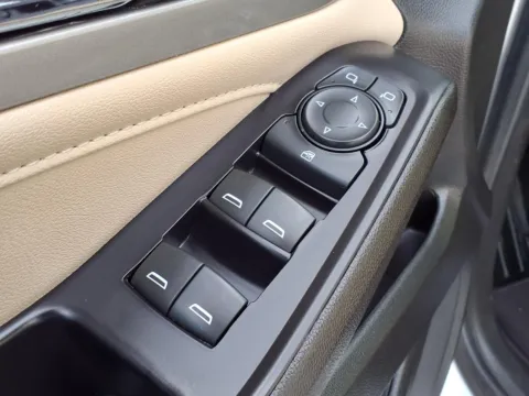 More photos of 2022 CHEVROLET TRAVERSE LS at Bryan's Car Corner Chickasha, OK
