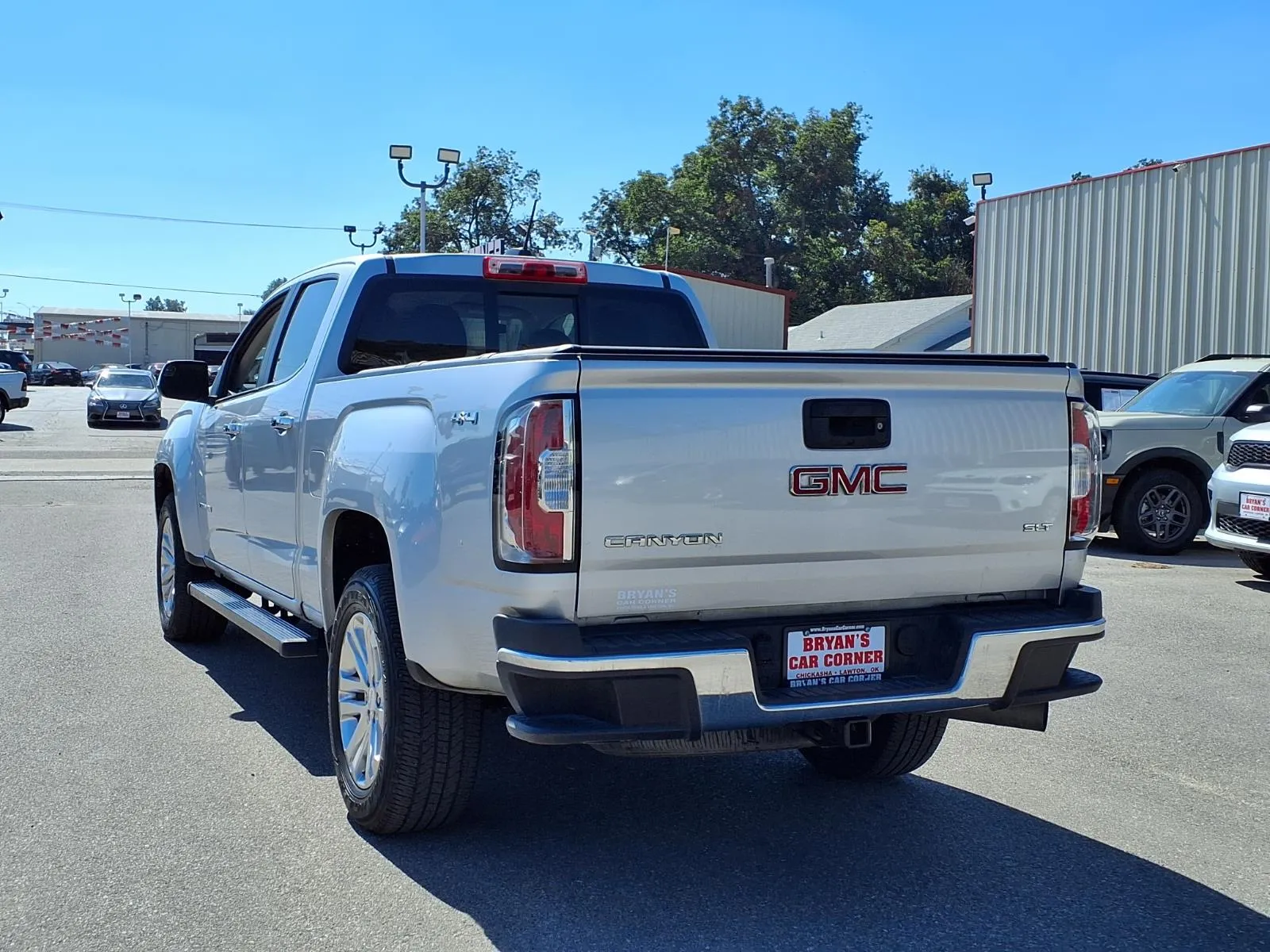 GMC Canyon photo 3