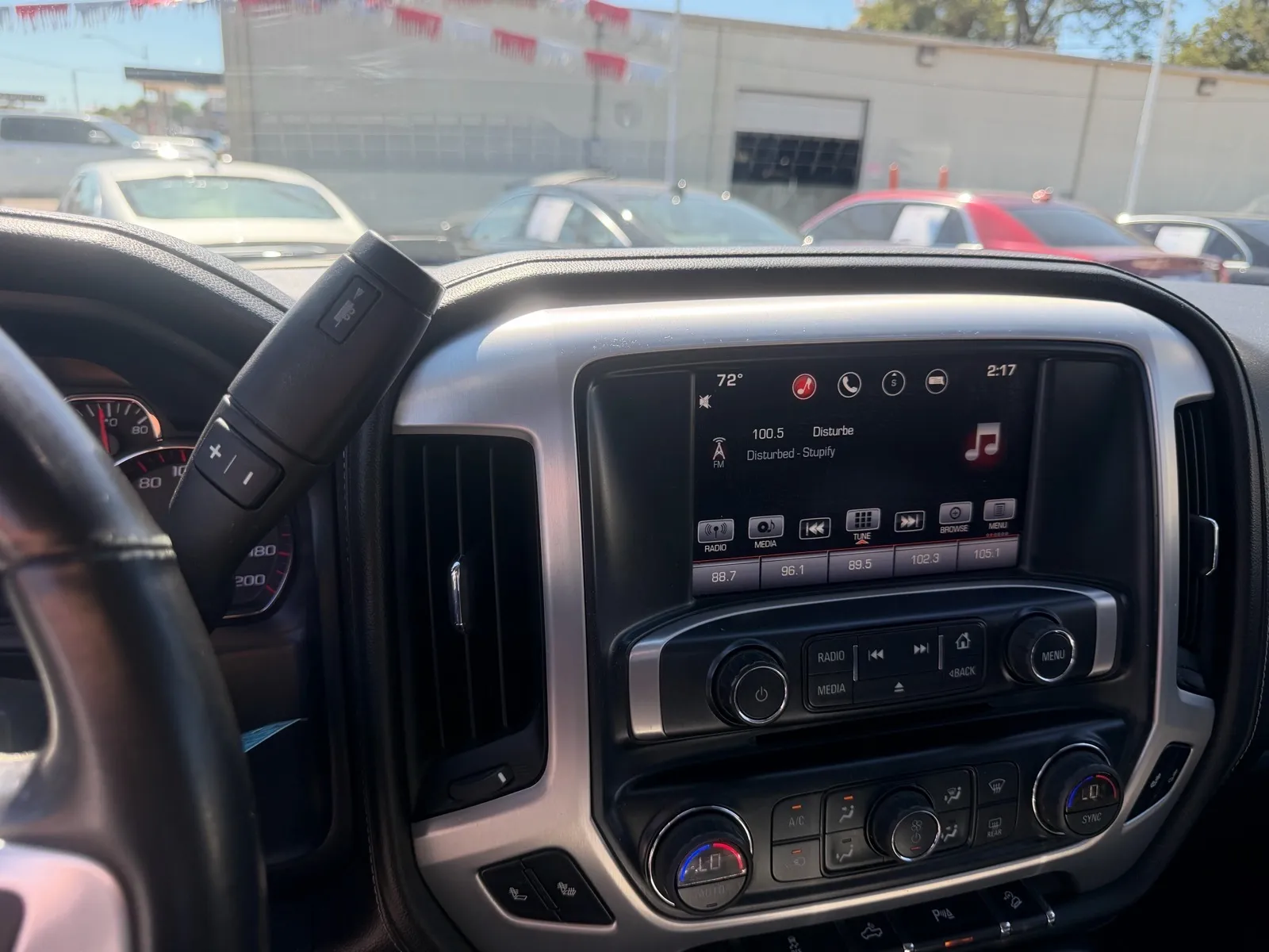 GMC Sierra photo 14