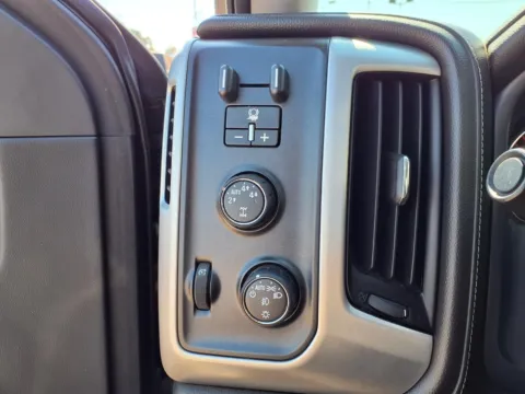 More photos of 2016 GMC SIERRA 1500 SLT at Bryan's Car Corner Chickasha, OK
