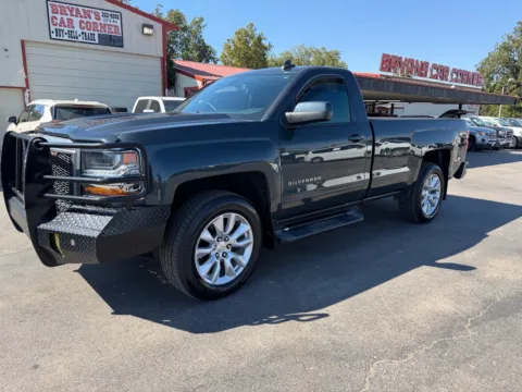 Gray 2017 CHEVROLET SILVERADO 1500 LT for sale in Chickasha, OK