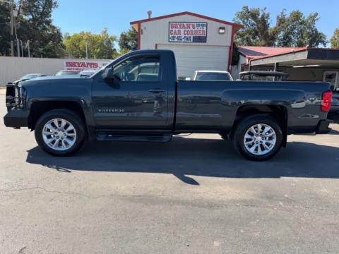 Photos of 2017 CHEVROLET SILVERADO 1500 LT for sale in Chickasha, OK at Bryan's Car Corner Chickasha