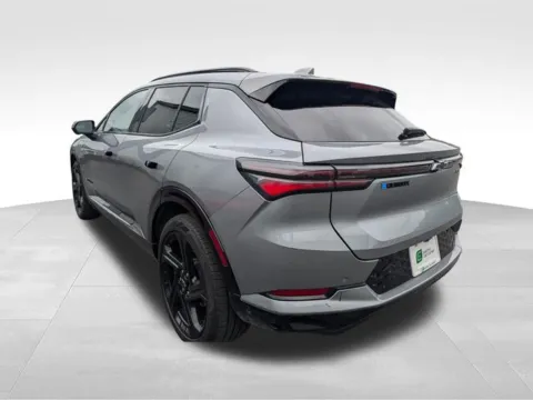 More photos of 2024 Chevrolet Equinox EV RS at Auto Outlets of Farmington, NY