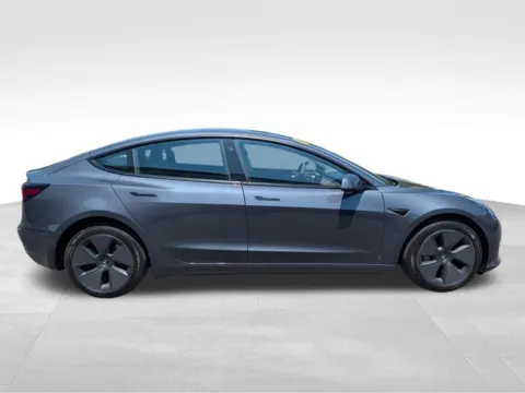 More photos of 2022 Tesla Model 3 Long Range at Auto Outlets of Farmington, NY