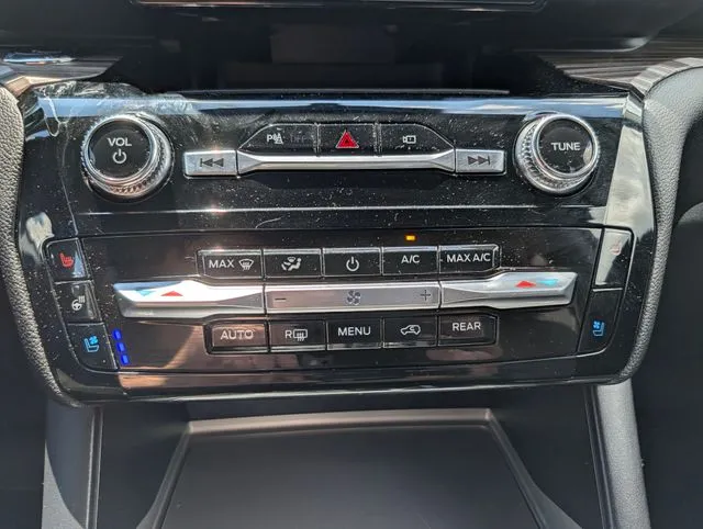 2022 Ford Explorer Limited - Photo 23