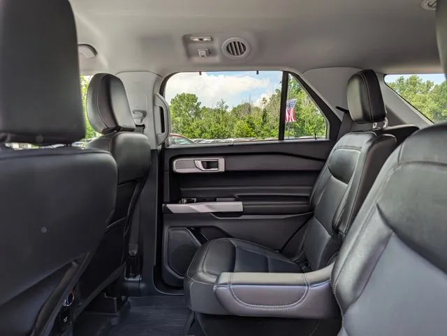 2022 Ford Explorer Limited - Photo 16