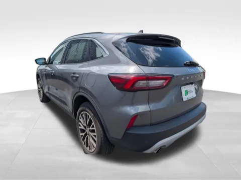 More photos of 2023 Ford Escape Plug-In Hybrid at Auto Outlets of Farmington, NY