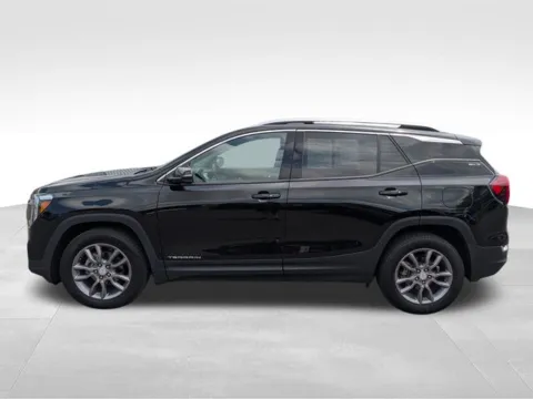 More photos of 2023 GMC Terrain SLT at Auto Outlets of Farmington, NY