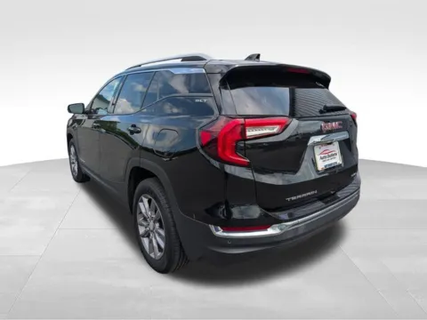 More photos of 2023 GMC Terrain SLT at Auto Outlets of Farmington, NY