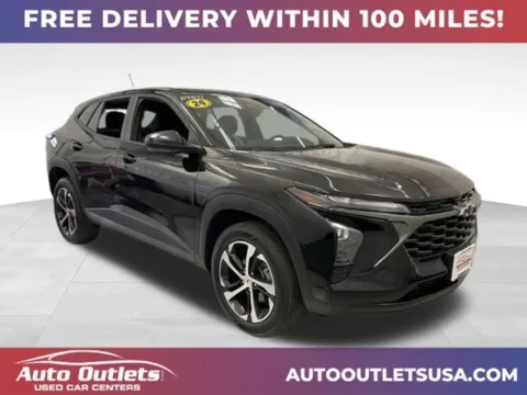 Black 2024 Chevrolet Trax 1RS for sale in Farmington, NY