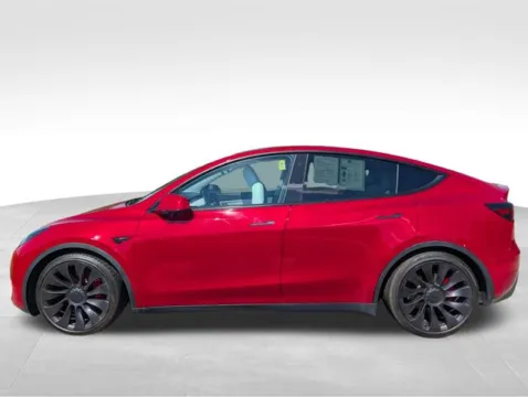 More photos of 2021 Tesla Model Y Performance at Auto Outlets of Farmington, NY