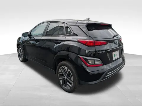 More photos of 2023 Hyundai Kona Electric SE at Auto Outlets of Farmington, NY
