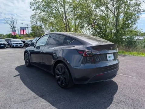 More photos of 2024 Tesla Model Y Long Range at Auto Outlets of Farmington, NY