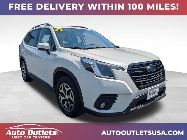 White 2023 Subaru Forester Premium for sale in Farmington, NY