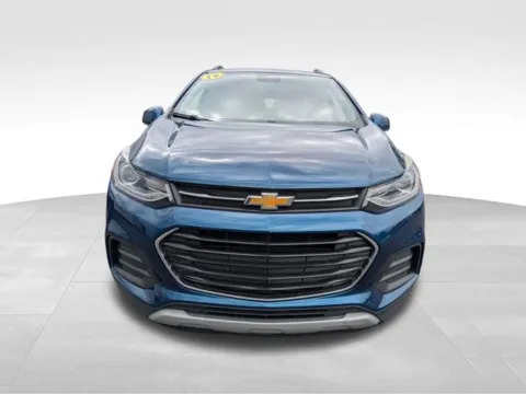 Photos of 2019 Chevrolet Trax LT for sale in Farmington, NY at Auto Outlets of Farmington