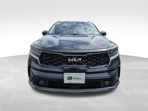 Photos of 2023 Kia Sorento Hybrid EX for sale in Farmington, NY at Auto Outlets of Farmington