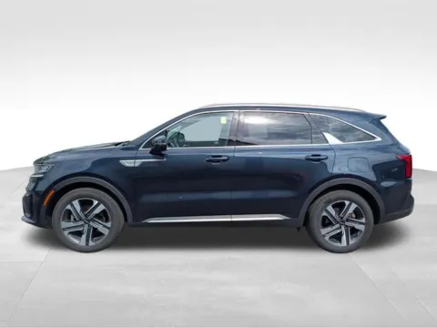 More photos of 2023 Kia Sorento Hybrid EX at Auto Outlets of Farmington, NY