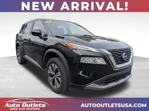 Black 2023 Nissan Rogue SV for sale in Farmington, NY