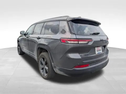 More photos of 2022 Jeep Grand Cherokee L Altitude at Auto Outlets of Farmington, NY