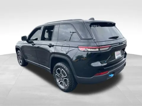 More photos of 2023 Jeep Grand Cherokee Trailhawk 4xe at Auto Outlets of Farmington, NY