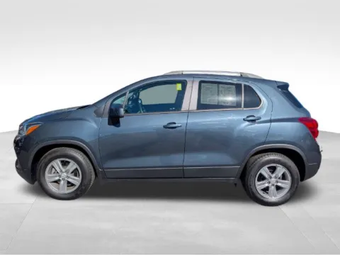 More photos of 2021 Chevrolet Trax LT at Auto Outlets of Farmington, NY