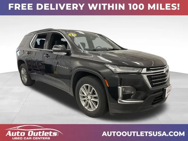 Black 2023 Chevrolet Traverse LT for sale in Farmington, NY