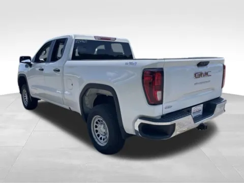 More photos of 2023 GMC Sierra 1500 Pro at Auto Outlets of Farmington, NY