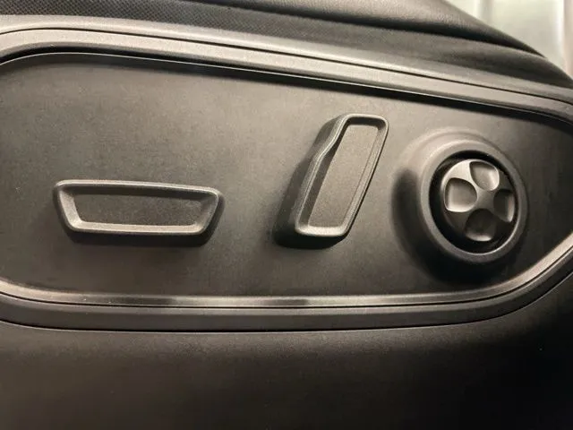 2022 Jeep Grand Cherokee Limited - Photo 11