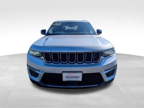 Photos of 2022 Jeep Grand Cherokee Limited for sale in Farmington, NY at Auto Outlets of Farmington