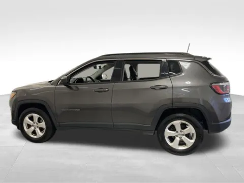 More photos of 2019 Jeep Compass Latitude at Auto Outlets of Farmington, NY