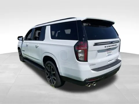 More photos of 2022 Chevrolet Suburban RST at Auto Outlets of Farmington, NY