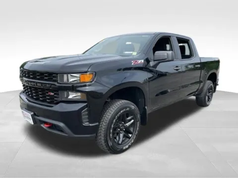 Another view of 2019 Chevrolet Silverado 1500 Custom Trail Boss for sale in Farmington, NY at Auto Outlets of Farmington