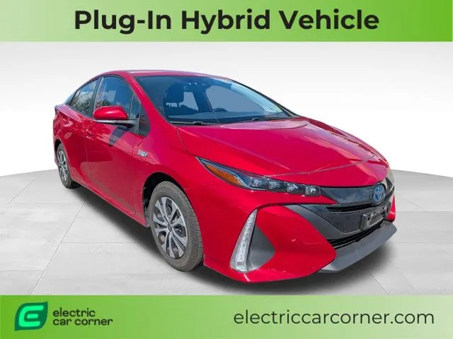 Red 2022 Toyota Prius Prime XLE for sale in Farmington, NY