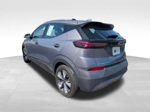 More photos of 2022 Chevrolet Bolt EUV LT at Auto Outlets of Farmington, NY