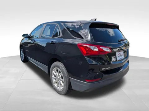More photos of 2020 Chevrolet Equinox LS at Auto Outlets of Farmington, NY