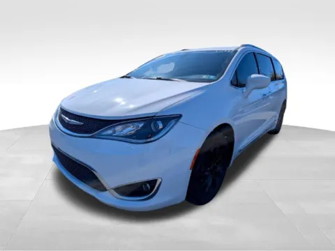 Another view of 2019 Chrysler Pacifica Touring L for sale in Farmington, NY at Auto Outlets of Farmington