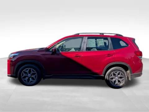 More photos of 2020 Subaru Forester Premium at Auto Outlets of Farmington, NY