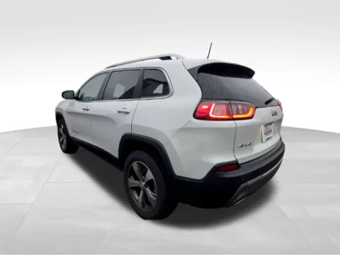 More photos of 2021 Jeep Cherokee Limited at Auto Outlets of Farmington, NY