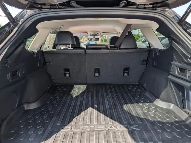 2022 Subaru Outback Limited - Photo 11