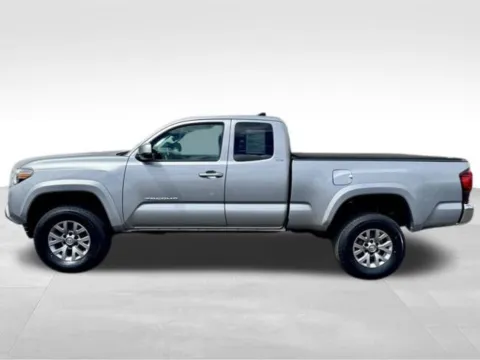 More photos of 2019 Toyota Tacoma SR5 at Auto Outlets of Webster, NY