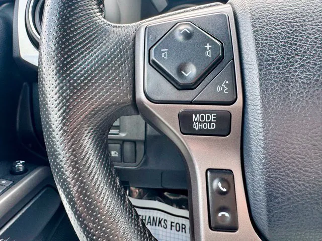 2019 Toyota Tacoma SR5 - Photo 18