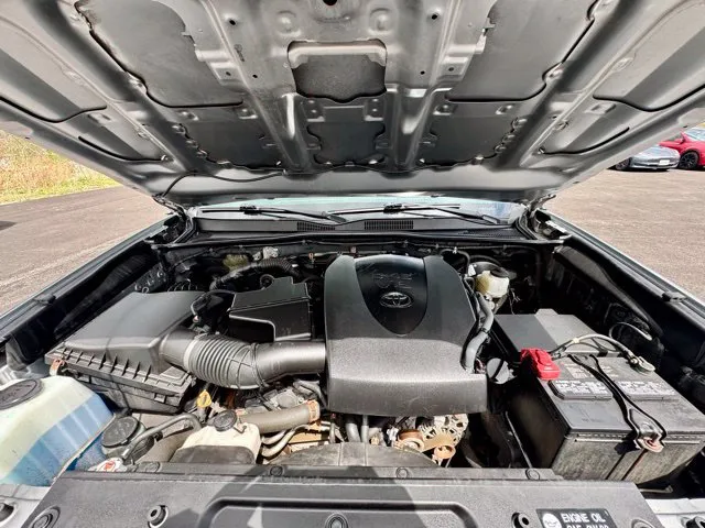 2019 Toyota Tacoma SR5 - Photo 12