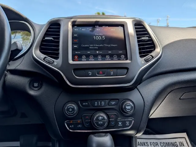 2021 Jeep Cherokee Trailhawk - Photo 19